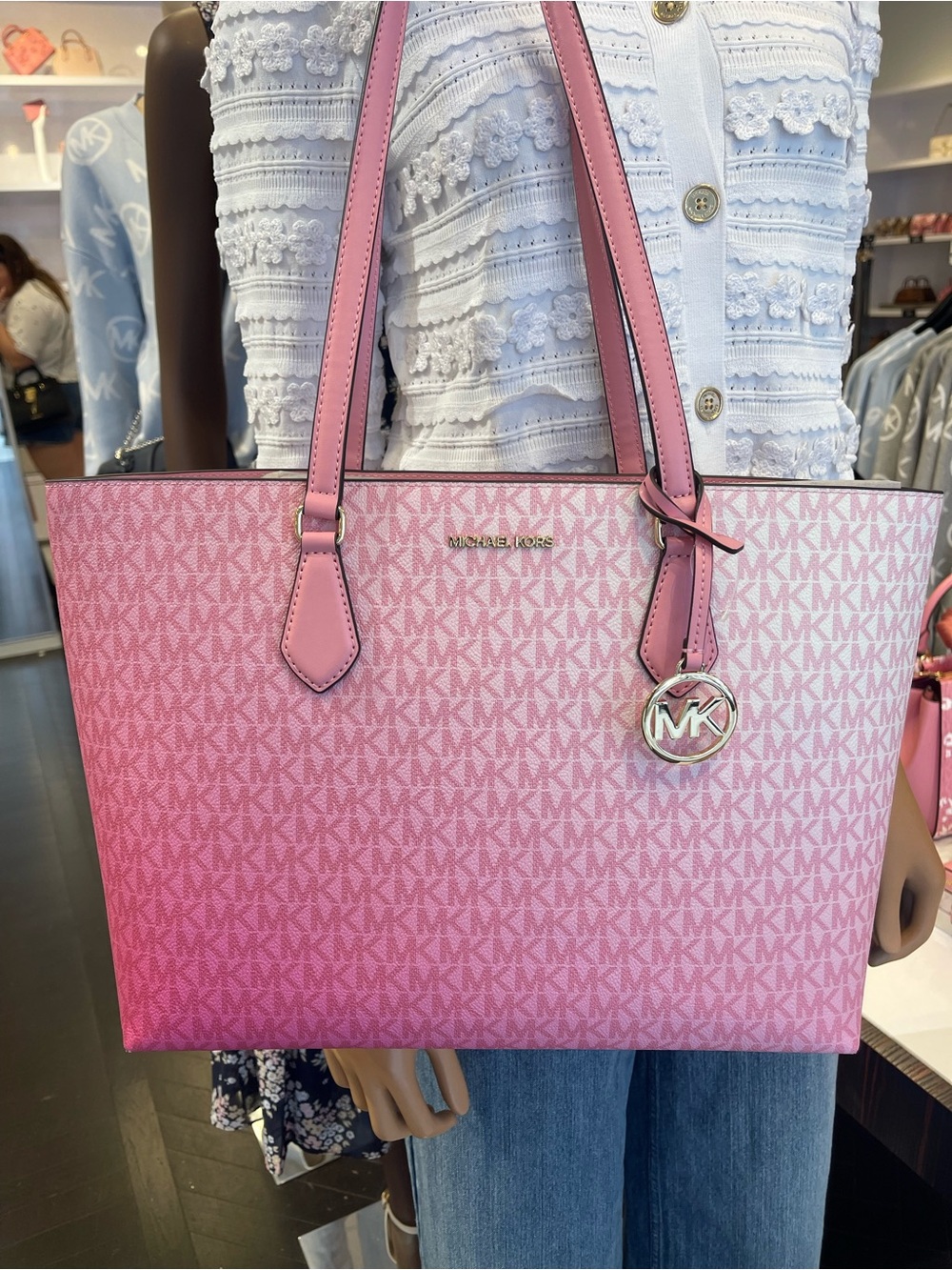 MICHAEL MICHAEL KORS SHEILA
CARNATION LG TOTE bag & Double Zip Ombré Lg Wallet - Picture 14 of 16